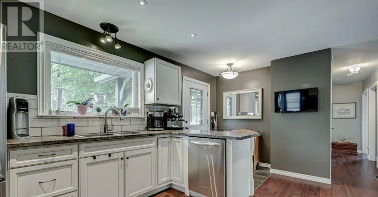 14 Webb Street, East Luther Grand Valley, ON, L0N 1G0 - 4