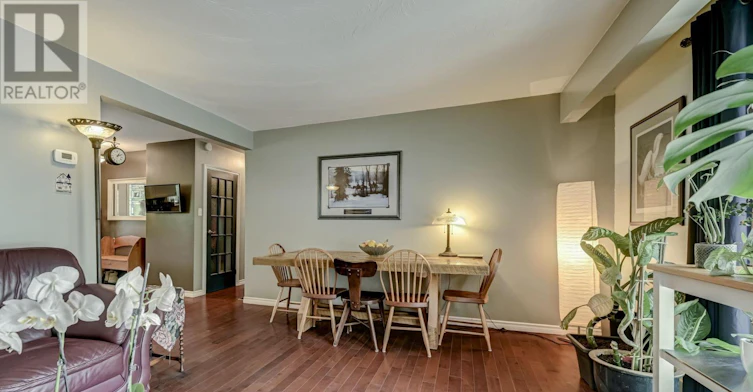 14 Webb Street, East Luther Grand Valley, ON, L0N 1G0 - 9