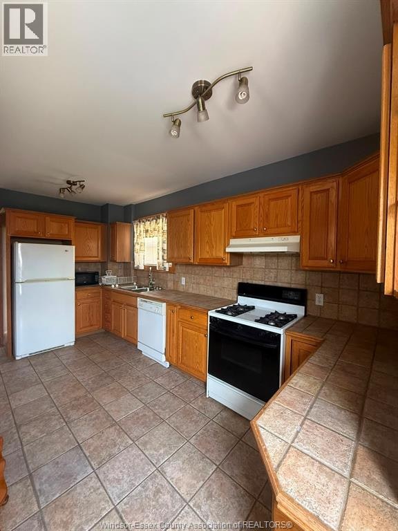 1058 Moy, Windsor, ON, N9A 2P3 - 8