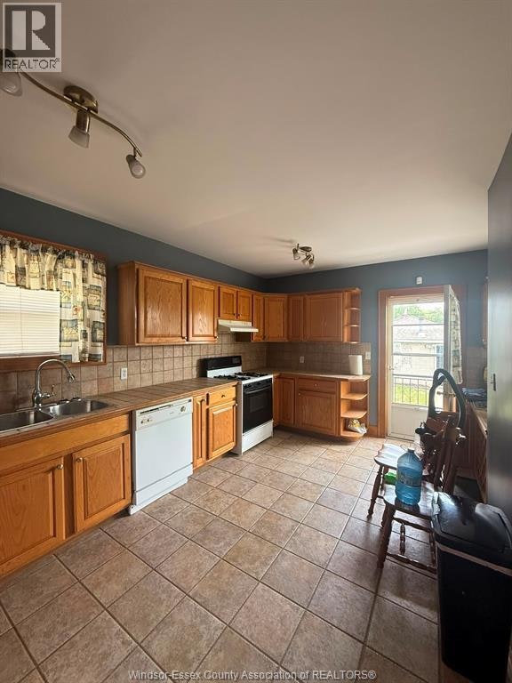 1058 Moy, Windsor, ON, N9A 2P3 - 15