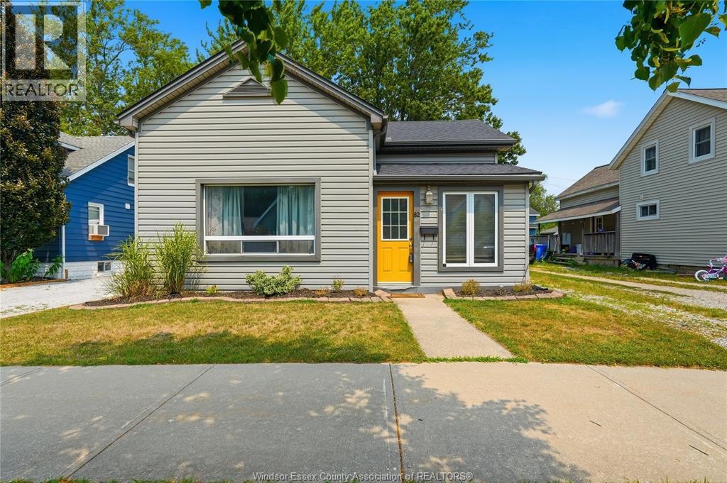 82 Pearl Street West, Kingsville, ON, N9Y 1V6