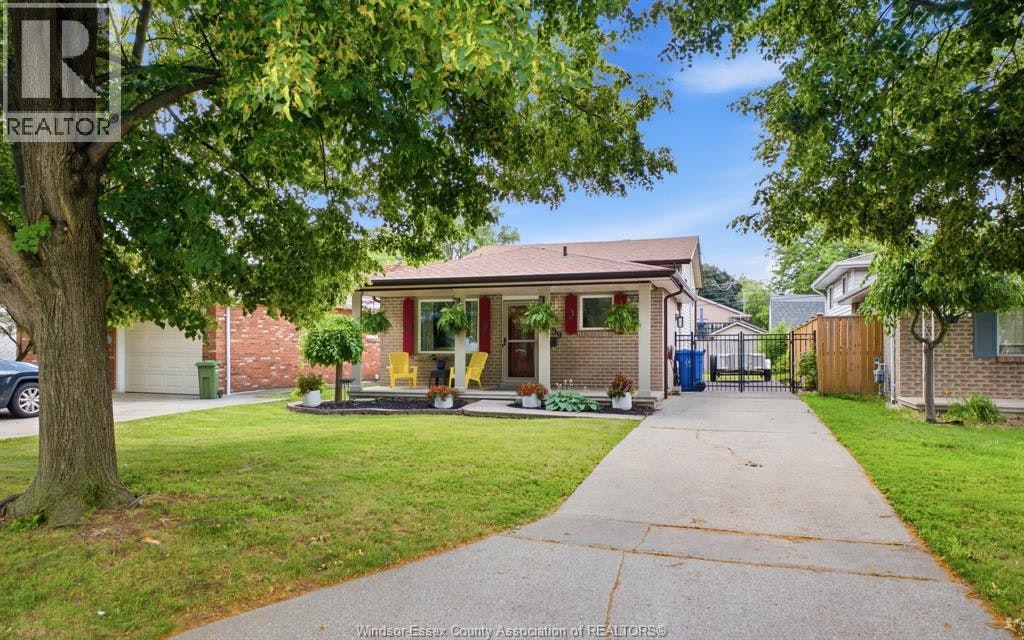 2509 Ellrose, Windsor, ON, N8W 5E8