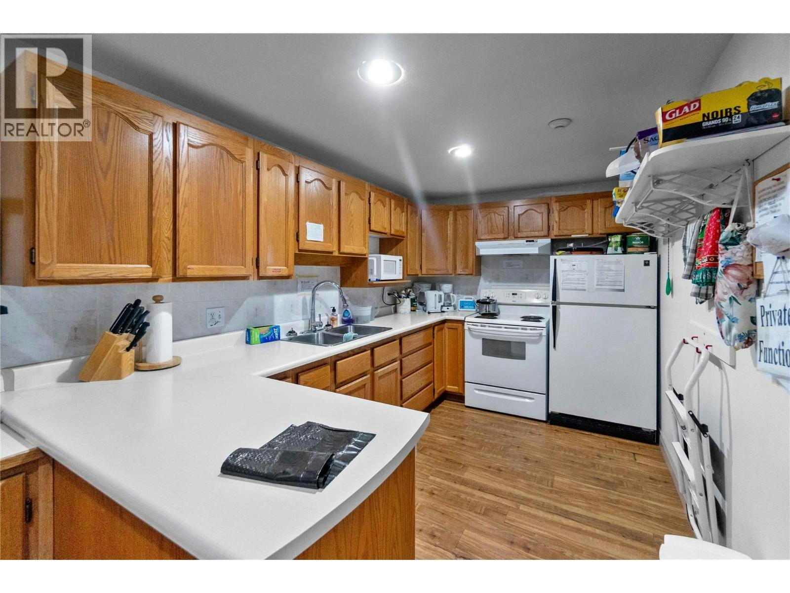 208-250 SE 5th Street, Salmon Arm, BC, V1E 1J8 - 23