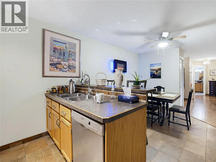 208-250 SE 5th Street, Salmon Arm, BC, V1E 1J8 - 6