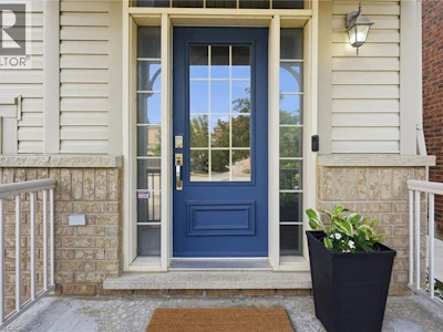 221 Nisbet Boulevard - 2