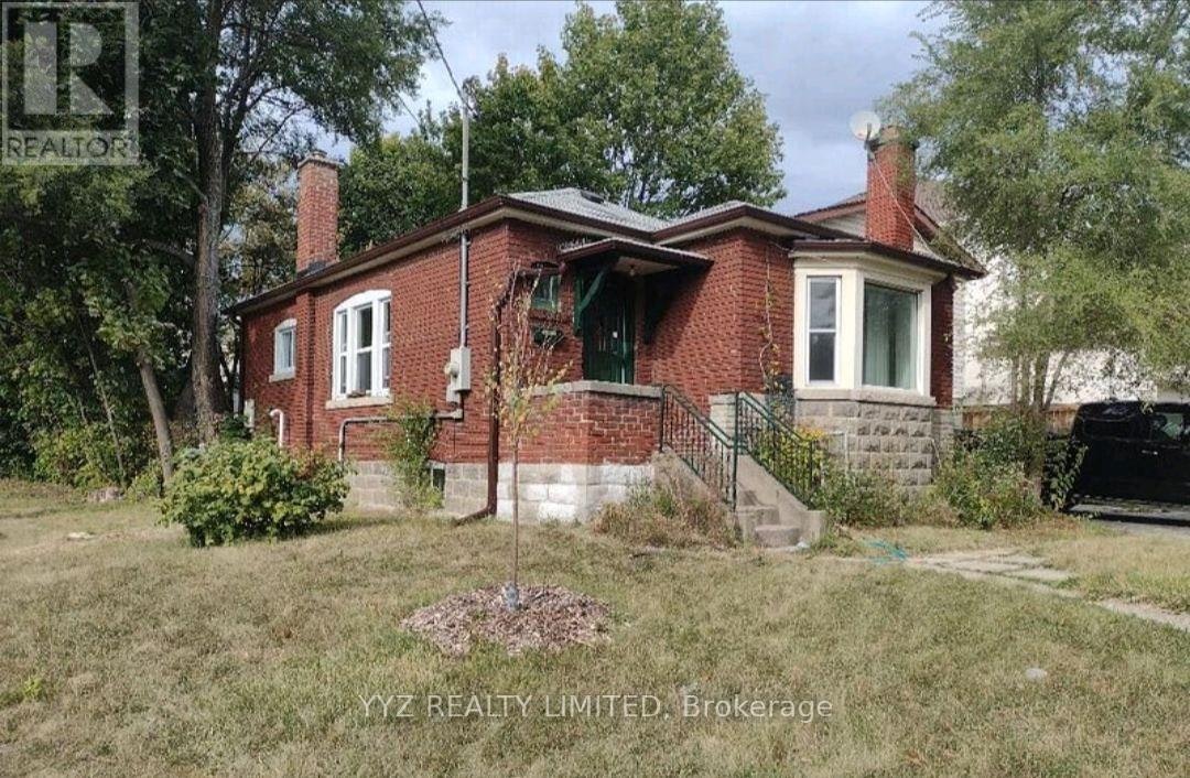 590 Glencairn Avenue W, Toronto, ON, M6B 1Z4