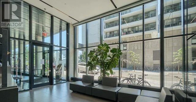 1105-51 Trolley Crescent, Toronto, ON, M5A 0E9 - 3