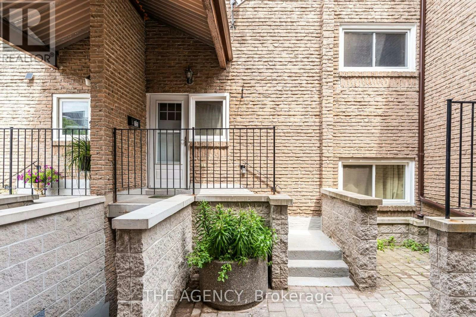 50 Scarborough Golf Club Road, Toronto, ON, M1M 3T5