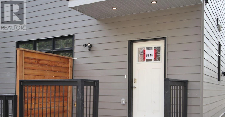 D-304 Lanark Avenue, Ottawa, ON, K1Z 6R5 - 2