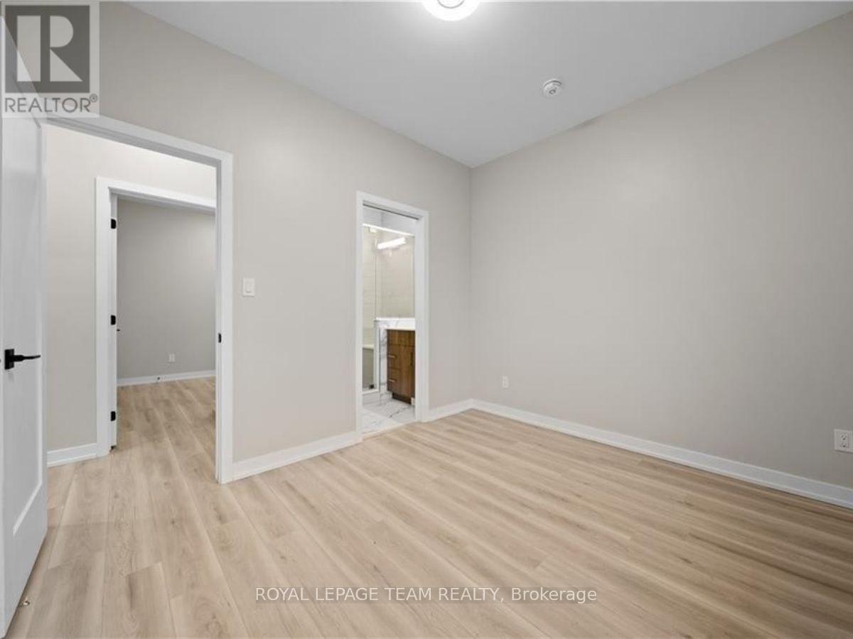D-304 Lanark Avenue, Ottawa, ON, K1Z 6R5 - 13