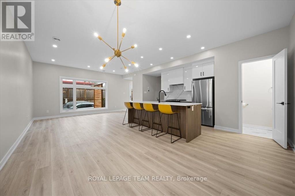 D-304 Lanark Avenue, Ottawa, ON, K1Z 6R5 - 8