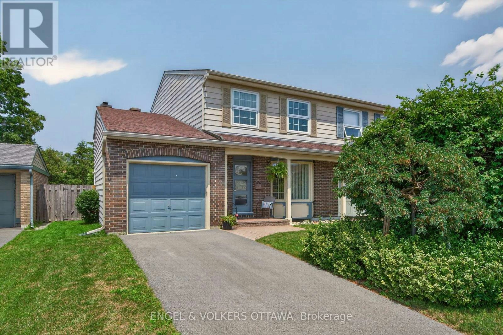 26 Winlock Crescent, Ottawa, ON, K2G 3X4