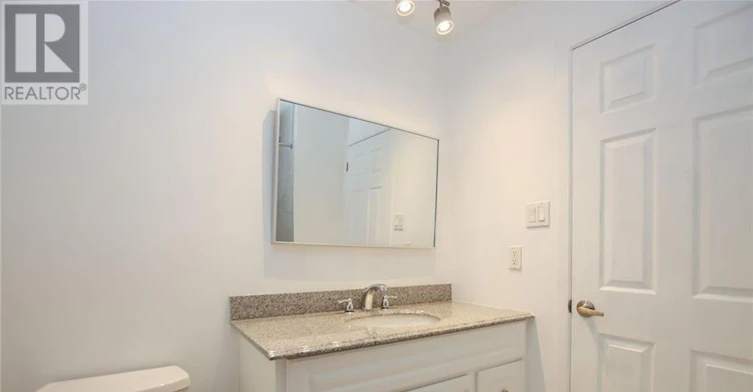 121 Erin Crescent, Ottawa, ON, K1V 9Z3 - 22