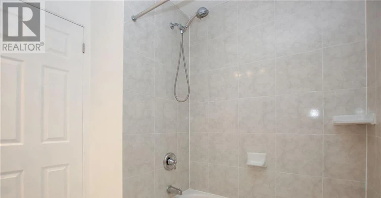 121 Erin Crescent, Ottawa, ON, K1V 9Z3 - 23
