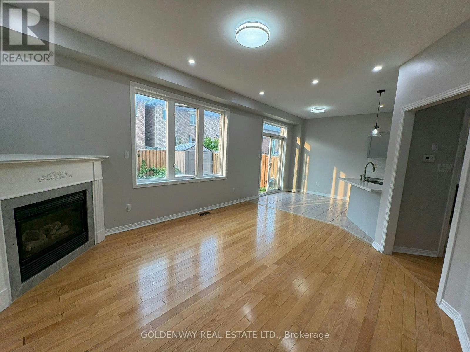 34 Whitford Road, Markham, ON, L6C 2J2 - 11