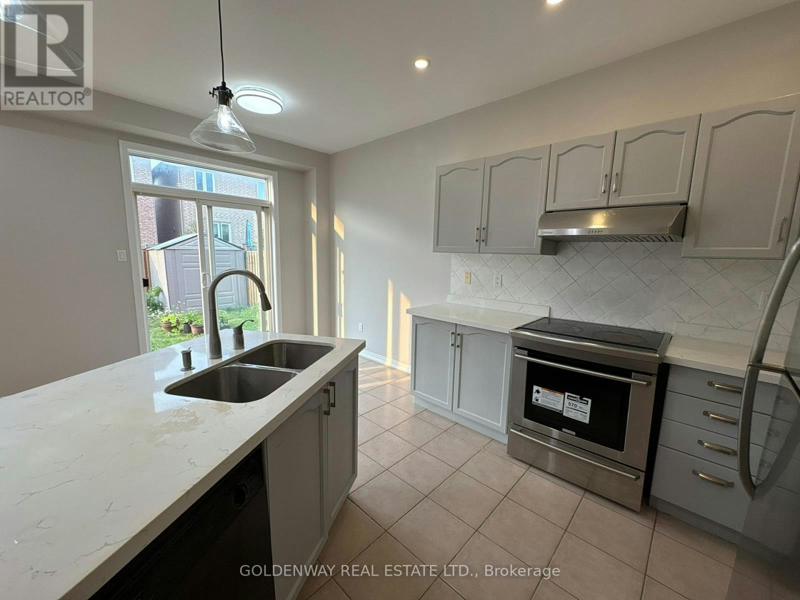 34 Whitford Road, Markham, ON, L6C 2J2 - 6