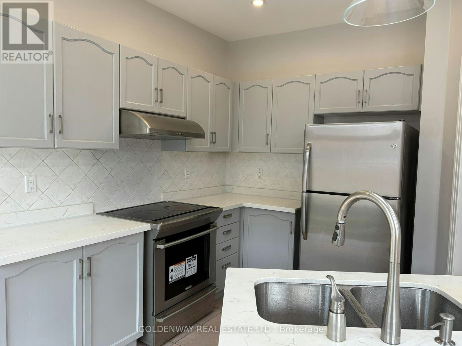 34 Whitford Road, Markham, ON, L6C 2J2 - 7