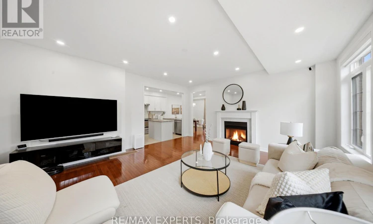 354 Hobbs Crescent