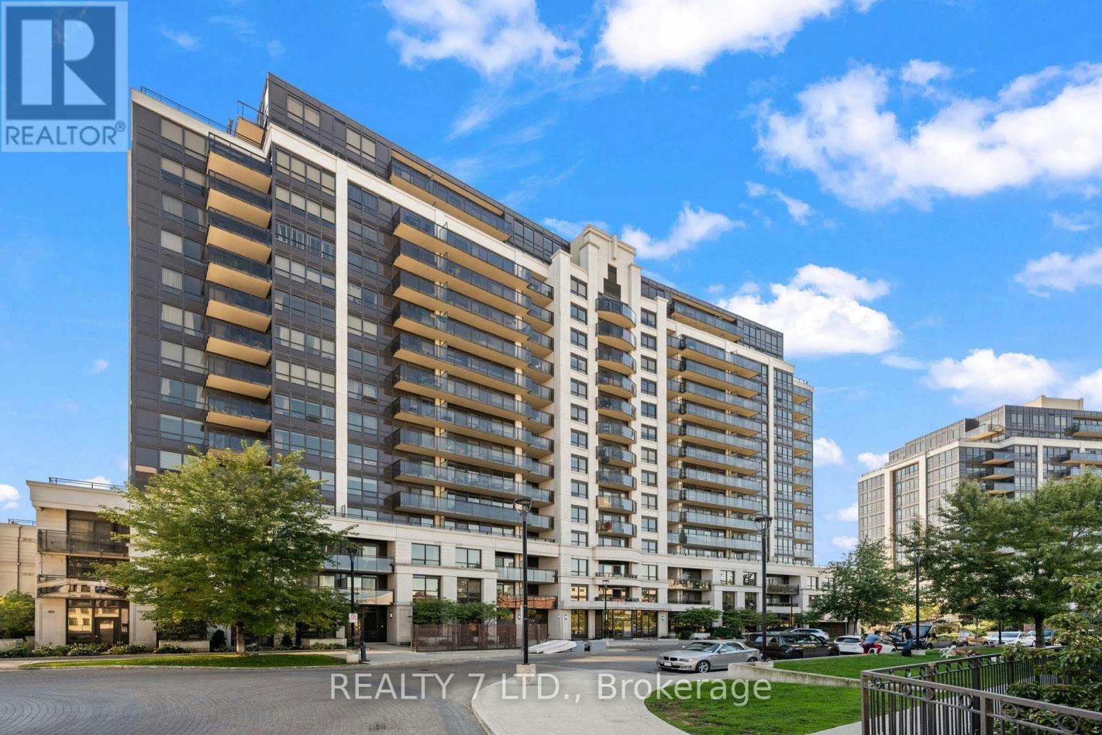 323-1070 Sheppard Avenue W, Toronto, ON, M3J 0G8 - 3