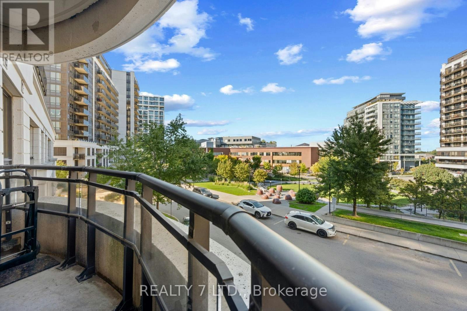 323-1070 Sheppard Avenue W, Toronto, ON, M3J 0G8 - 23