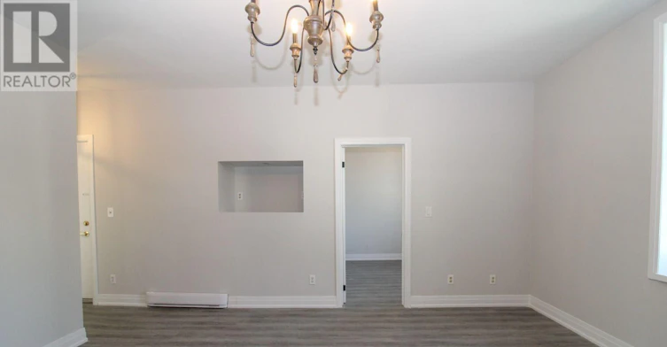 4-291 Stewart Street, Peterborough, ON, K9J 3N2 - 6