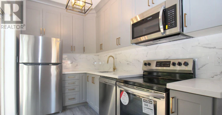 4-291 Stewart Street, Peterborough, ON, K9J 3N2 - 2