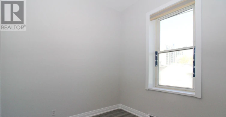 4-291 Stewart Street, Peterborough, ON, K9J 3N2 - 7
