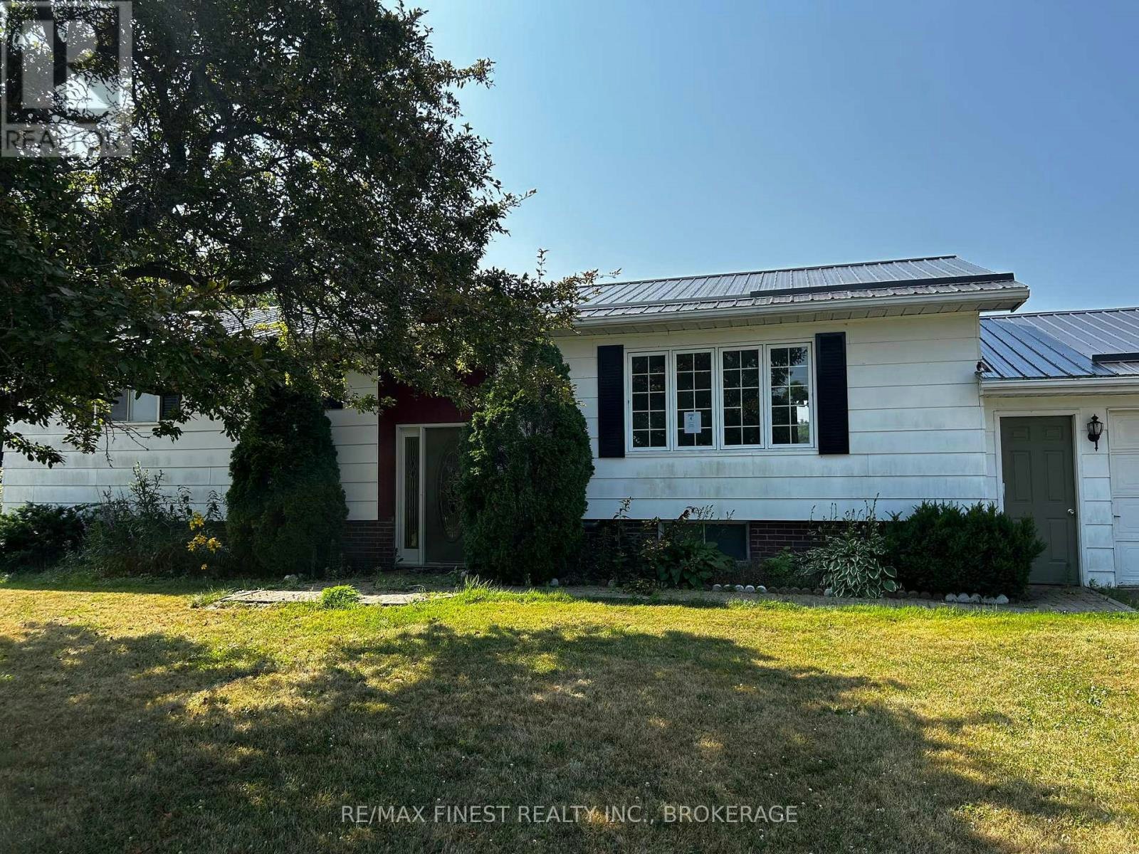 220 Eden Grove Road, Leeds and the Thousand Islands, ON, K0E 1L0