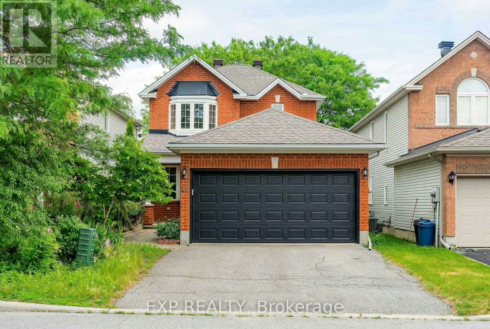 43 Trump Avenue, Ottawa, ON, K2C 4A4