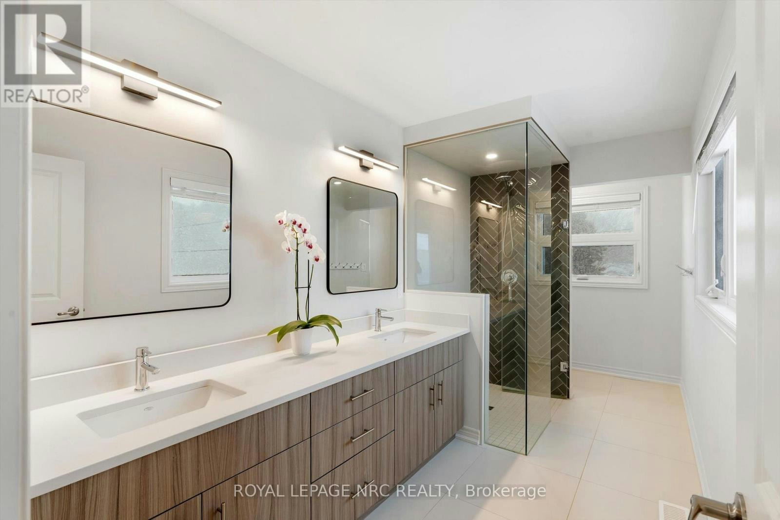 20 Myrtle Street, Pelham, ON, L3E 0A9 - 20