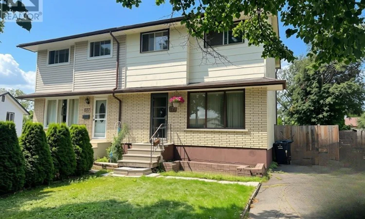 579 Simon Fraser Drive