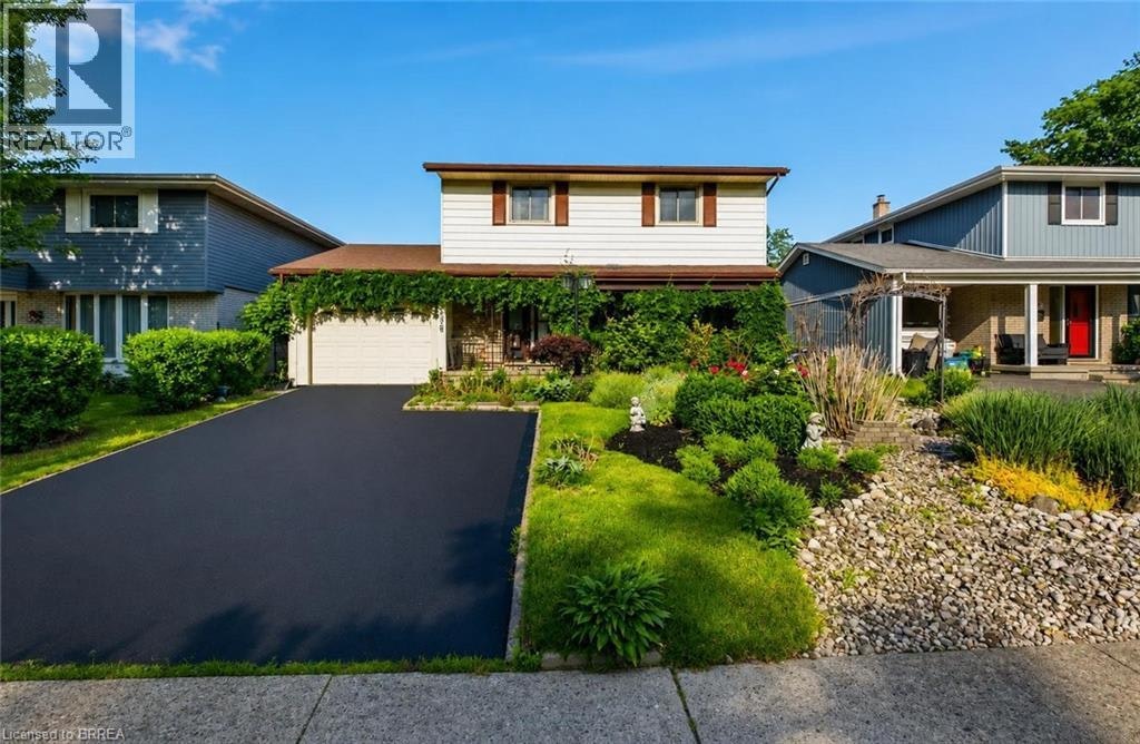 106 Memorial Drive, Brantford, ON, N3R 5S3