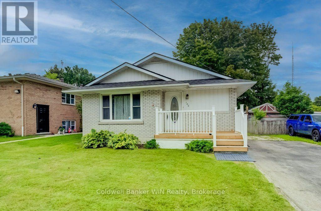 140 Queen Street E, Wellington North, ON, N0G 2L3