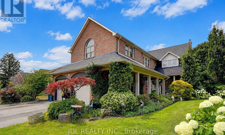 84 Longwater Chase