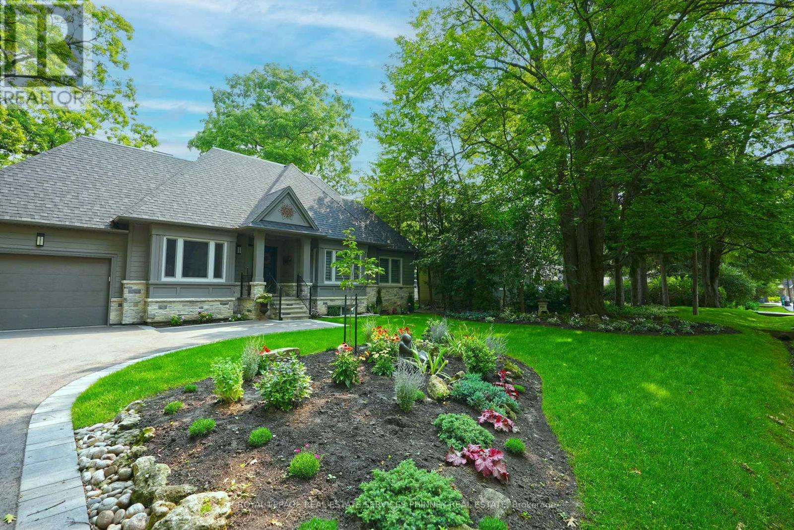 1413 Queen Victoria Avenue, Mississauga, ON, L5H 3H2 - 25