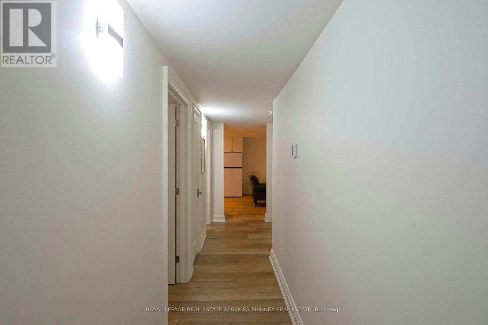 1413 Queen Victoria Avenue, Mississauga, ON, L5H 3H2 - 20