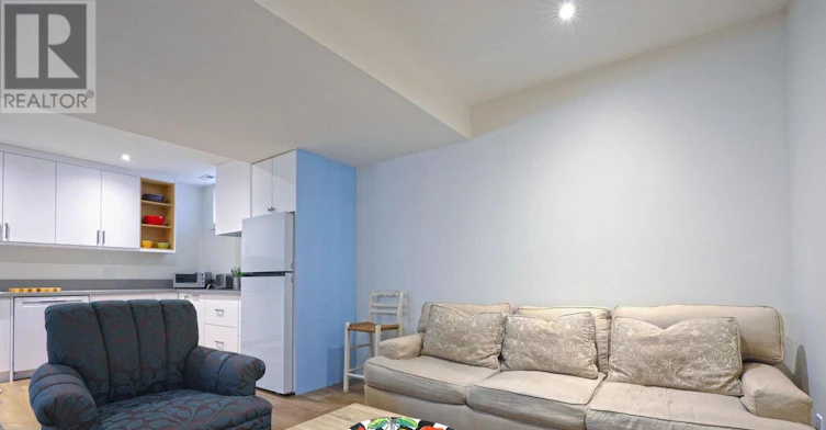 1413 Queen Victoria Avenue, Mississauga, ON, L5H 3H2 - 6
