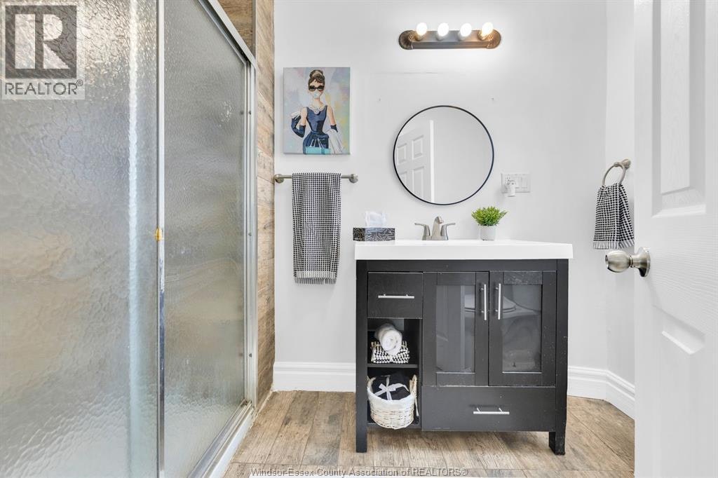 1341 Mckay, Windsor, ON, N9B 2B1 - 9
