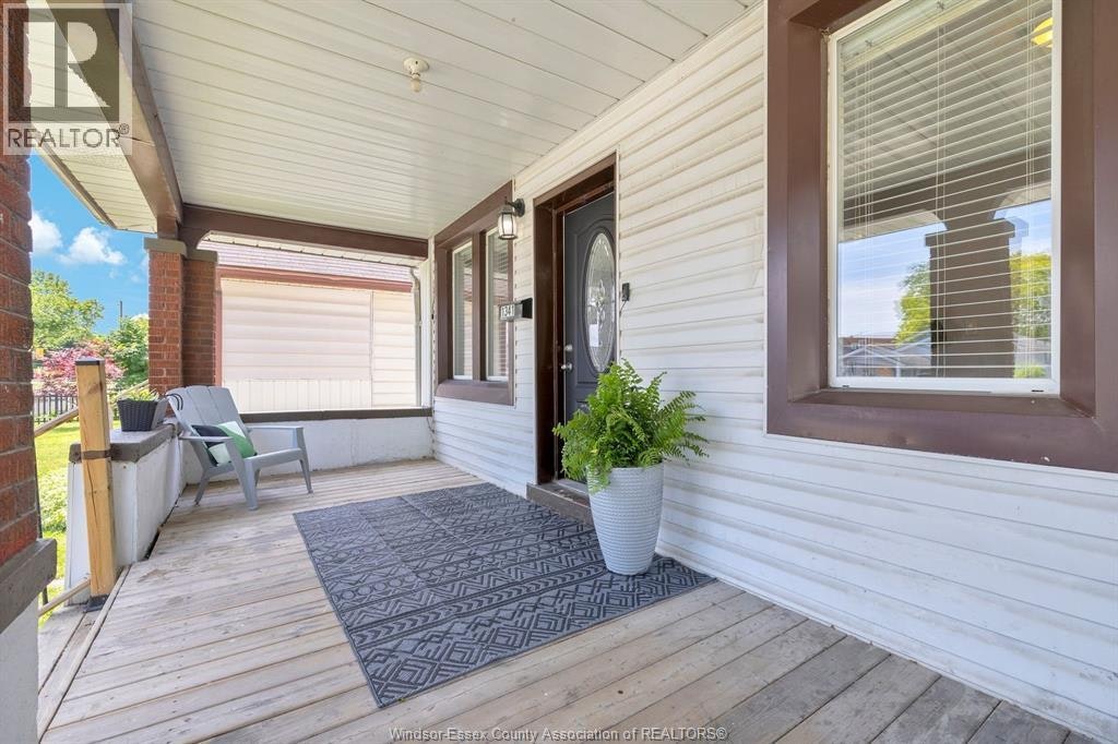 1341 Mckay, Windsor, ON, N9B 2B1 - 3