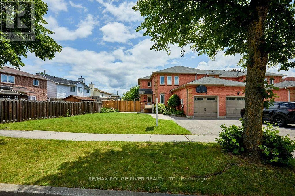 216 Wright Crescent, Ajax, ON, L1S 6X2