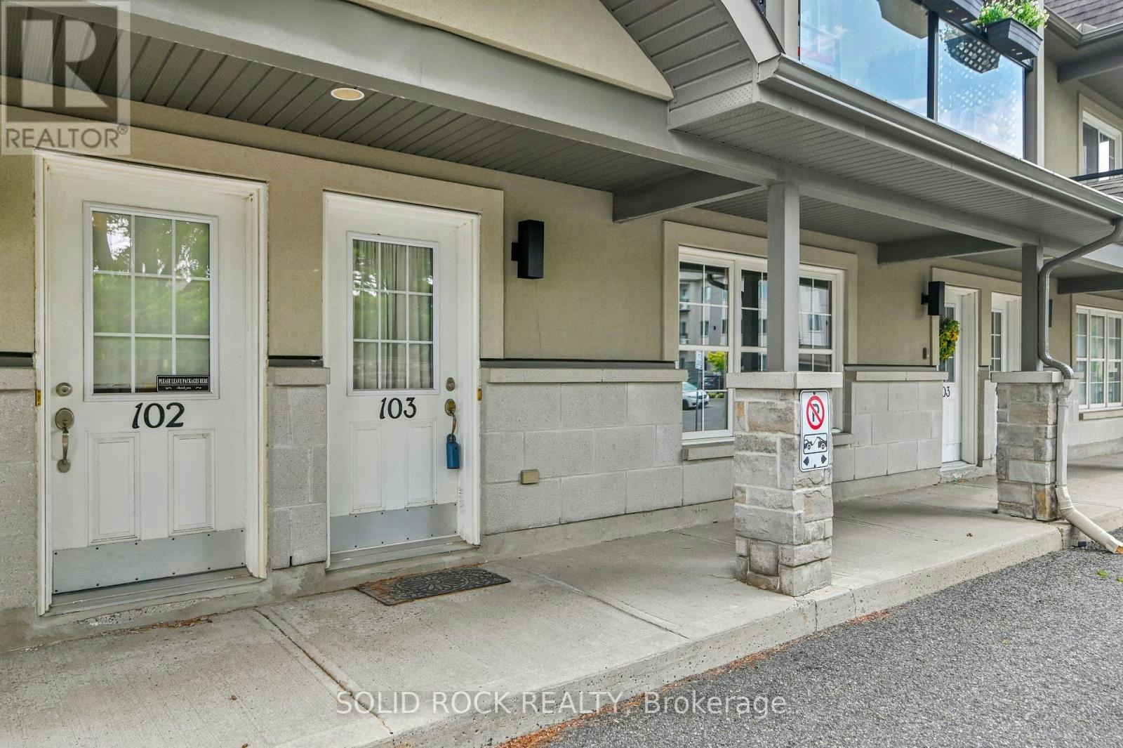 103-856 Notre Dame Street, Russell, ON, K0A 1W0