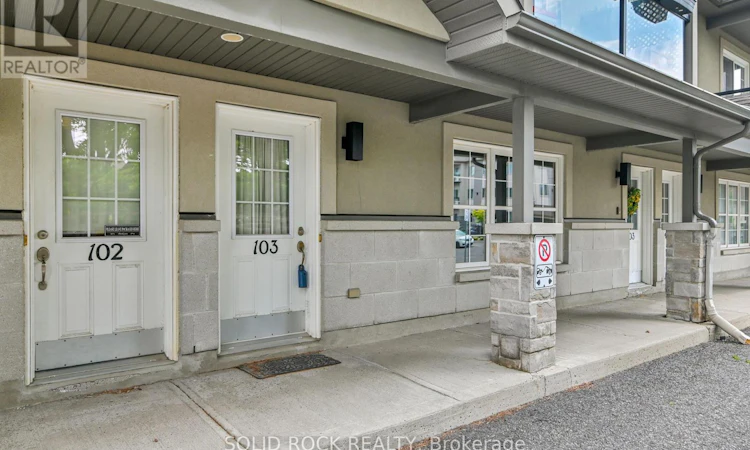 103-856 Notre Dame Street