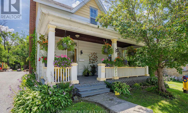58 Lake Avenue E