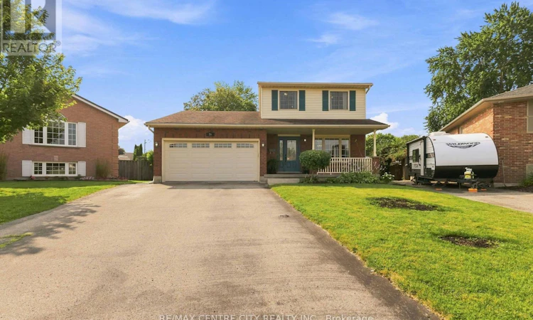 26 Oldewood Crescent