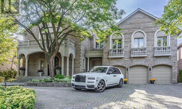 32 Arjay Crescent