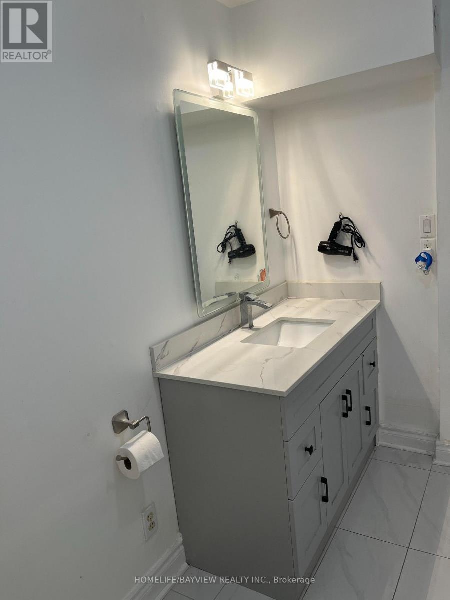 B1-255 Finch Avenue E, Toronto, ON, M2N 4S1 - 6