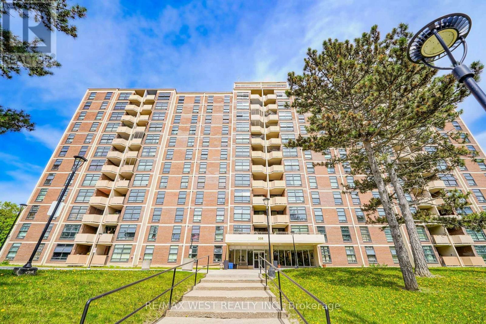 709-335 Driftwood Avenue, Toronto, ON, M3N 2P3