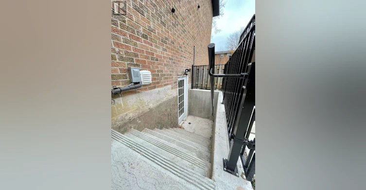 BASEMENT-2100 Dunvegan Avenue, Oakville, ON, L6J 6N5 - 2