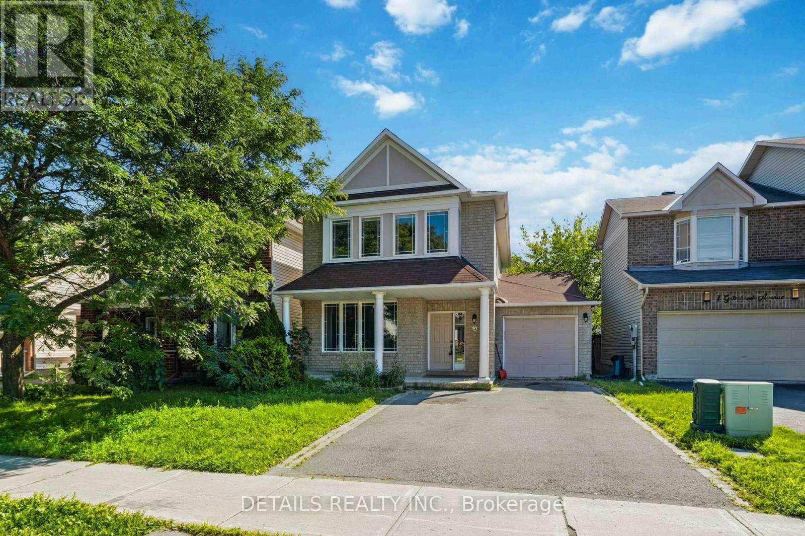 3 Gateshead Avenue, Ottawa, ON, K2K 2G3 - 2