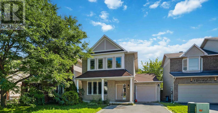 3 Gateshead Avenue, Ottawa, ON, K2K 2G3 - 2